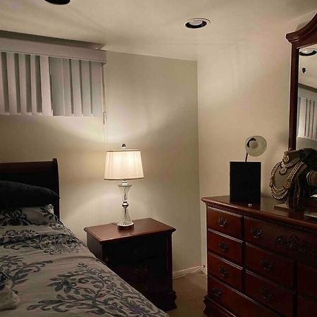 Treasure In Queens Apartment New York Bagian luar foto
