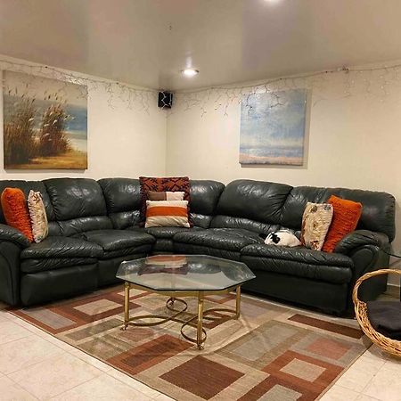 Treasure In Queens Apartment New York Bagian luar foto