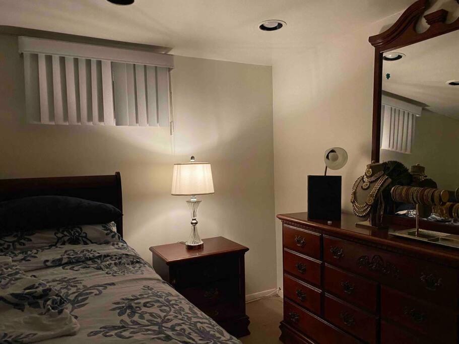 Treasure In Queens Apartment New York Bagian luar foto