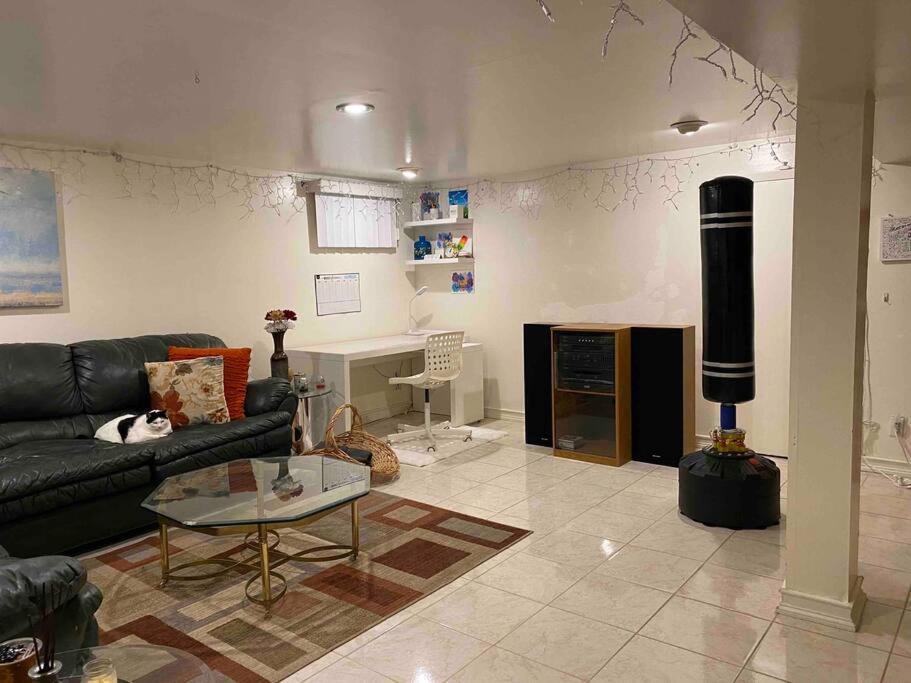 Treasure In Queens Apartment New York Bagian luar foto